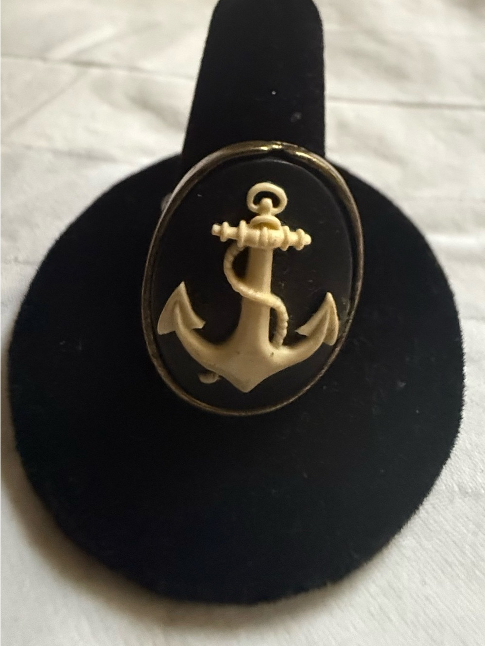 Nautical Anchor Cameo Ring in Black and Cream